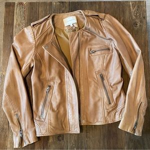 Woman leather jacket